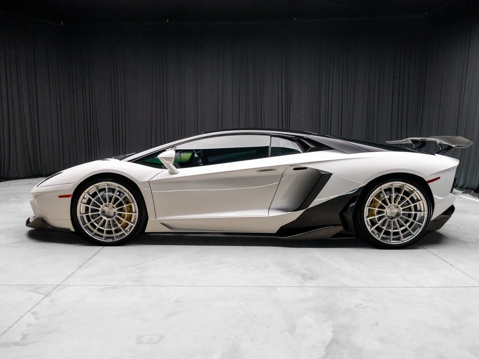 2013 Lamborghini Aventador LP700-4 - Image 12 of 12