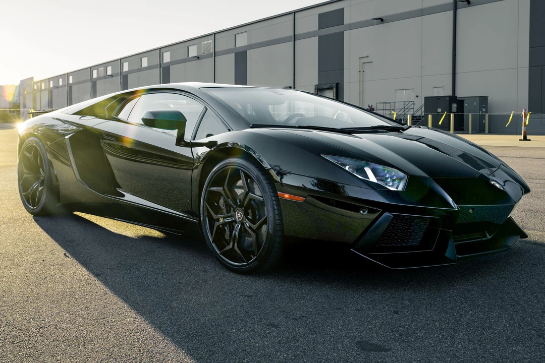 2013 Lamborghini Aventador LP700-4 - Image 9 of 31
