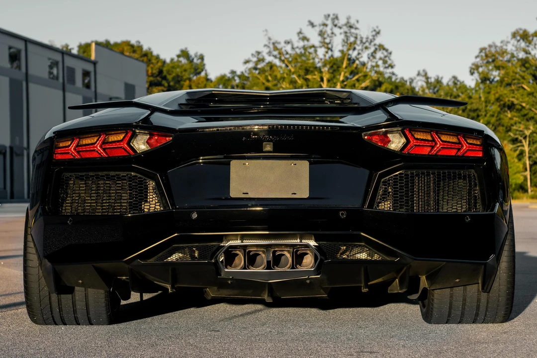 2013 Lamborghini Aventador LP700-4 - Image 5 of 31