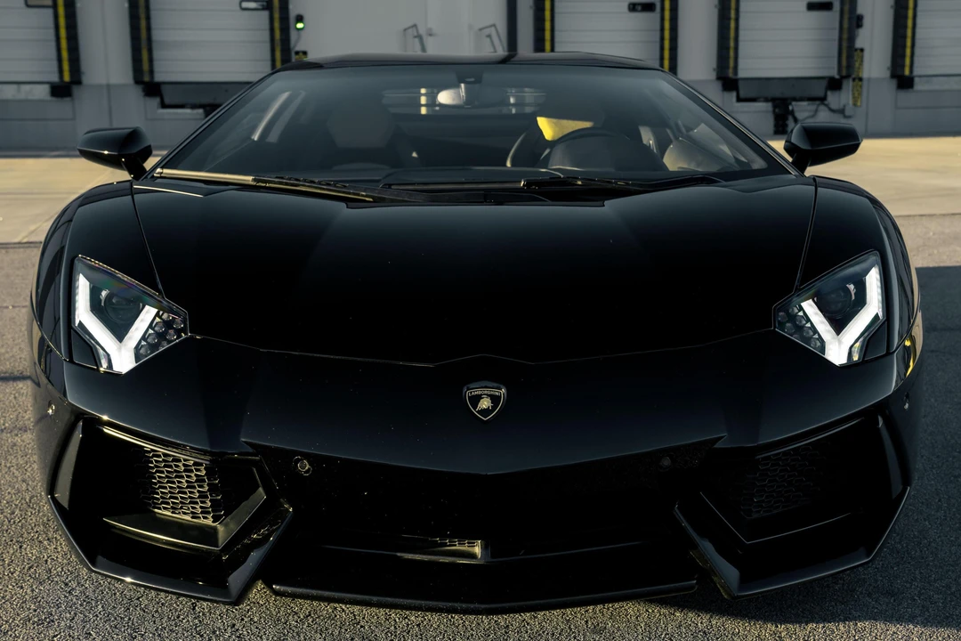 2013 Lamborghini Aventador LP700-4 - Image 2 of 31