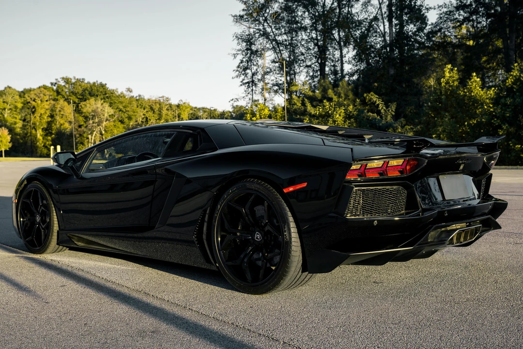 2013 Lamborghini Aventador LP700-4 - Image 4 of 31