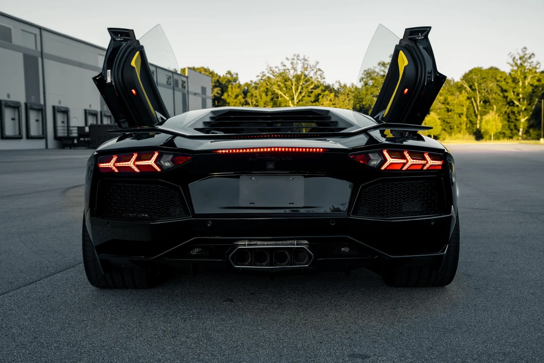 2013 Lamborghini Aventador LP700-4 - Image 17 of 31