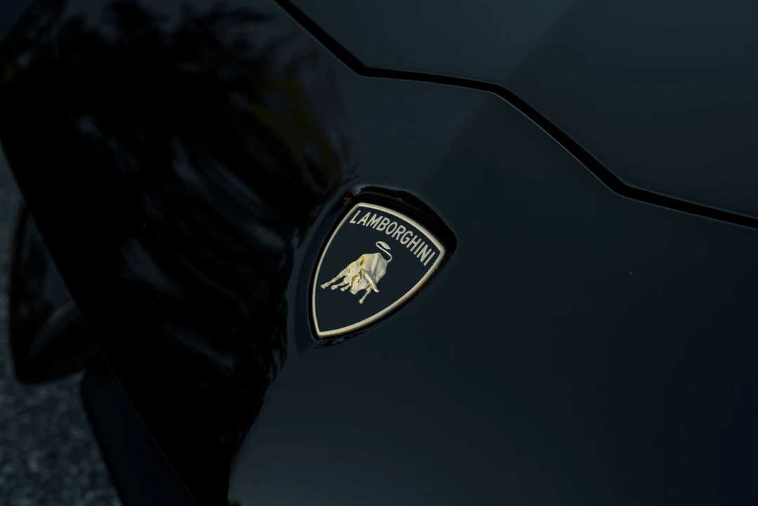 2013 Lamborghini Aventador LP700-4 - Image 22 of 31