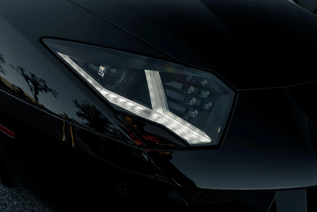 2013 Lamborghini Aventador LP700-4 - Image 21 of 31