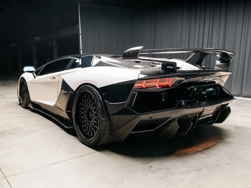 2013 Lamborghini Aventador LP700-4 - Image 6 of 12