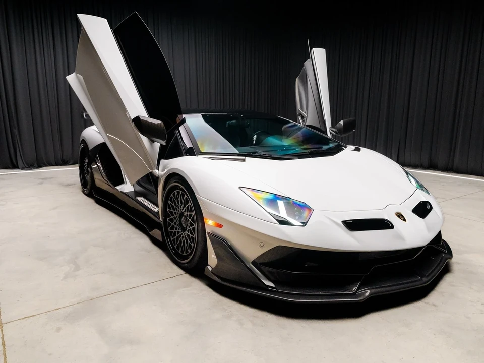2013 Lamborghini Aventador LP700-4 - Image 12 of 12