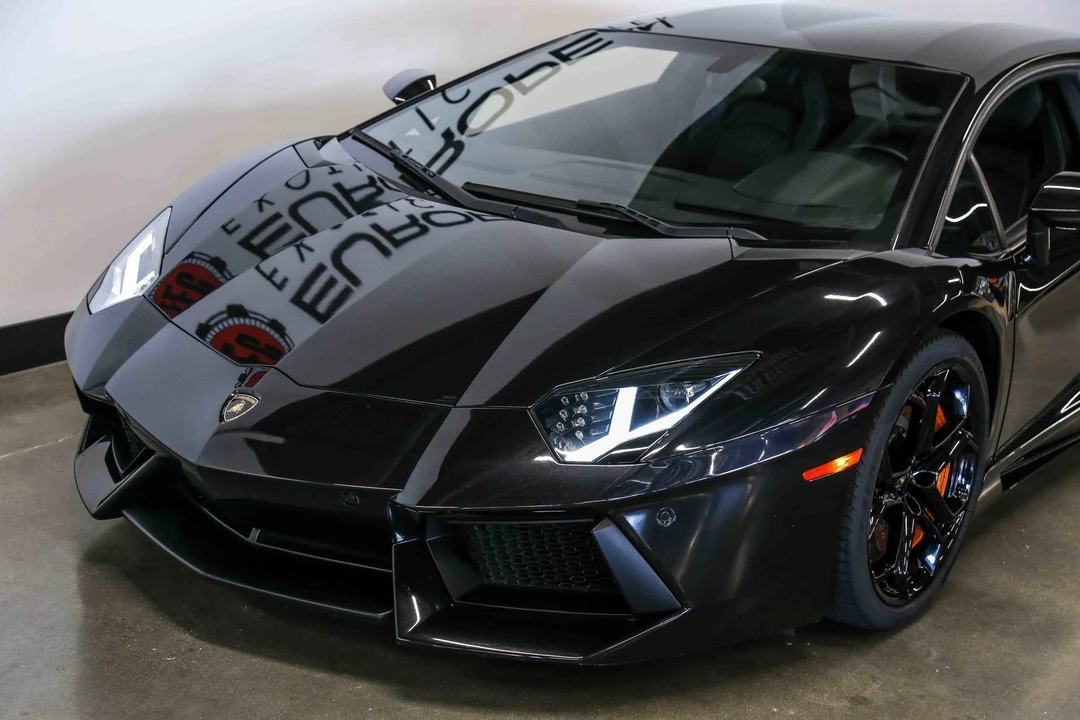 2013 Lamborghini Aventador LP700-4 - Image 16 of 31
