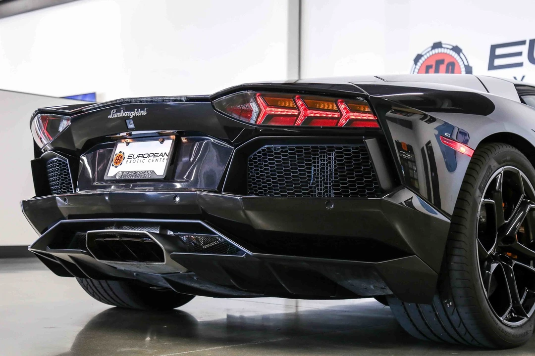 2013 Lamborghini Aventador LP700-4 - Image 19 of 31