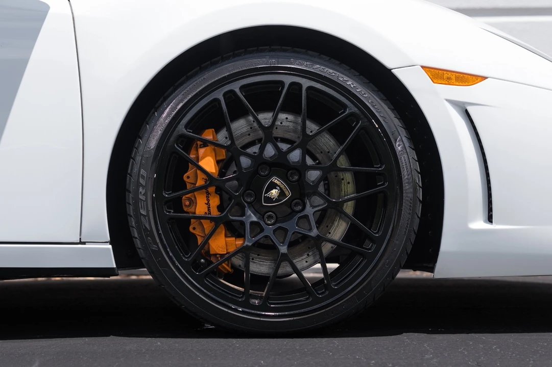 2013 Lamborghini Gallardo LP550-2 - Image 10 of 31