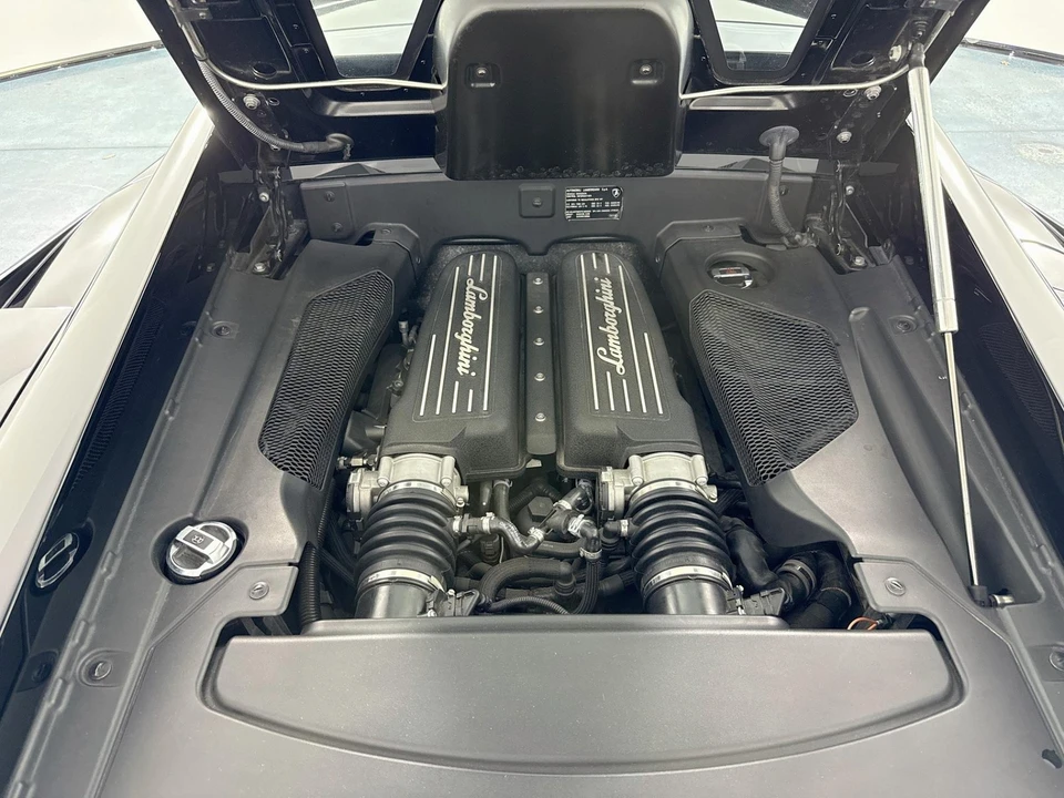 2013 Lamborghini Gallardo LP560-4 - Image 28 of 31