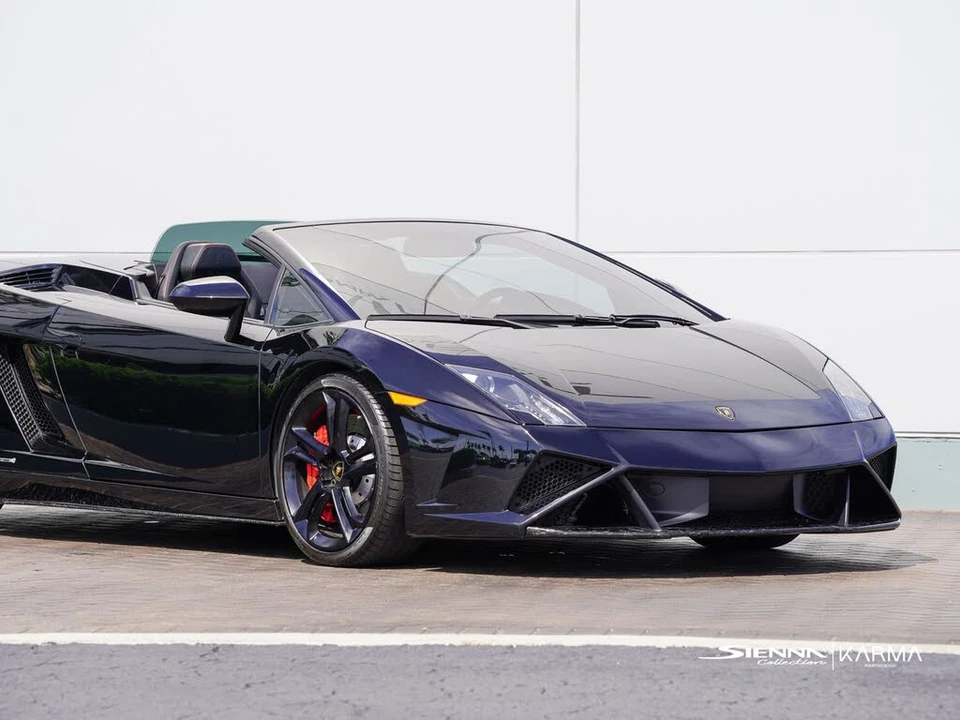 2013 Lamborghini Gallardo LP570-4 Spyder Performante - Image 2 of 31