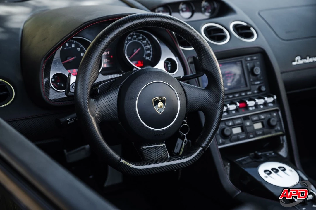 2013 Lamborghini Gallardo LP570-4 Spyder Performante - Image 7 of 12