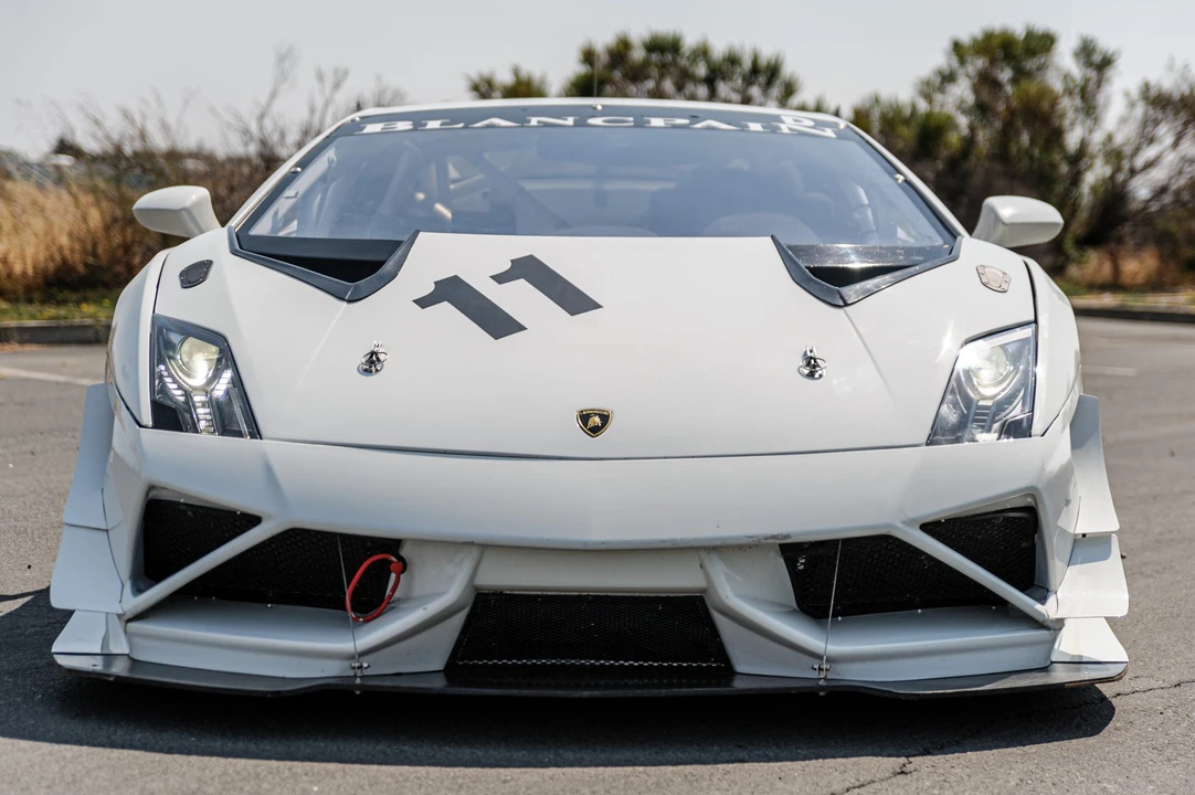 2013 Lamborghini Gallardo LP570-4 Super Trofeo Stradale - Image 5 of 31