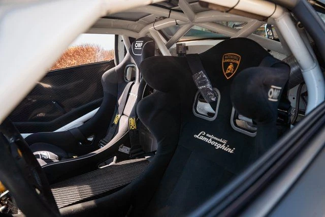 2013 Lamborghini Gallardo LP570-4 Super Trofeo Stradale - Image 21 of 31