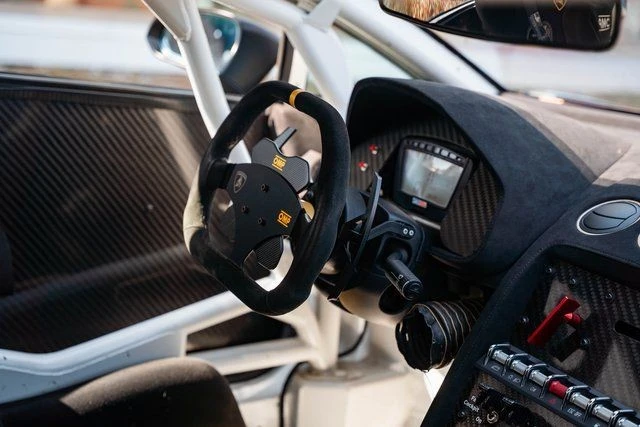 2013 Lamborghini Gallardo LP570-4 Super Trofeo Stradale - Image 30 of 31