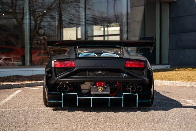 2013 Lamborghini Gallardo LP570-4 Super Trofeo Stradale - Image 11 of 31