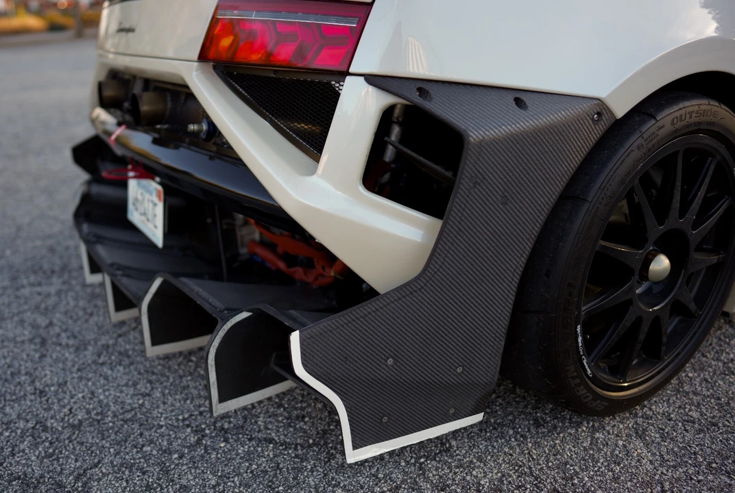 2013 Lamborghini Gallardo - Image 17 of 31