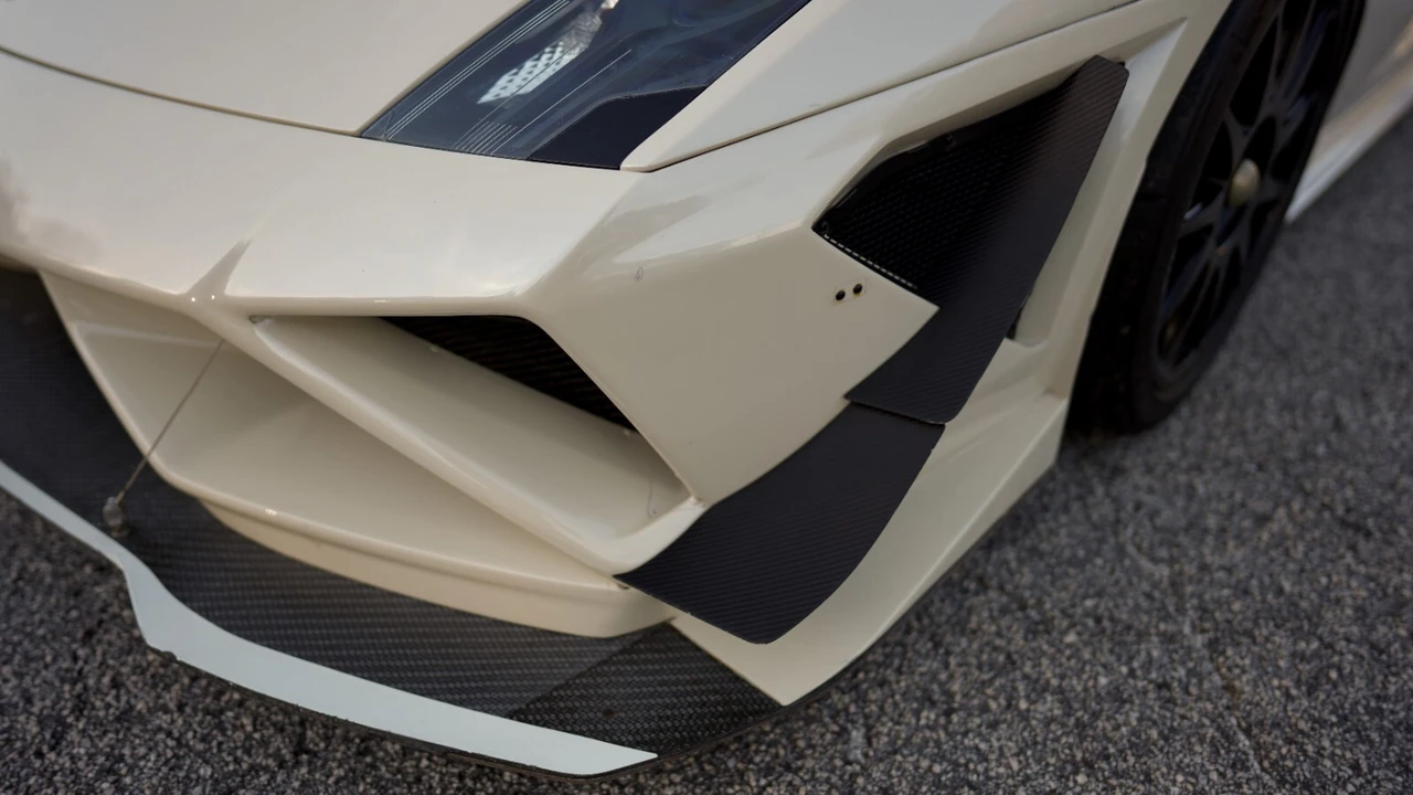 2013 Lamborghini Gallardo - Image 15 of 31