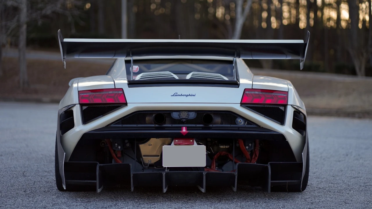 2013 Lamborghini Gallardo - Image 4 of 31