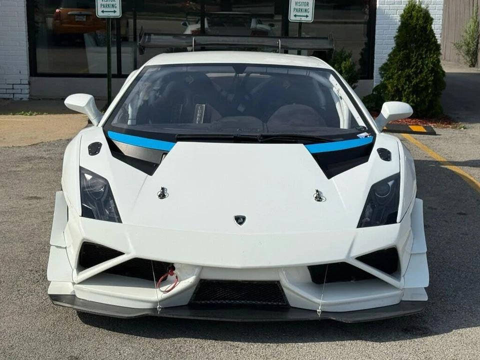 2013 Lamborghini Gallardo - Image 10 of 28