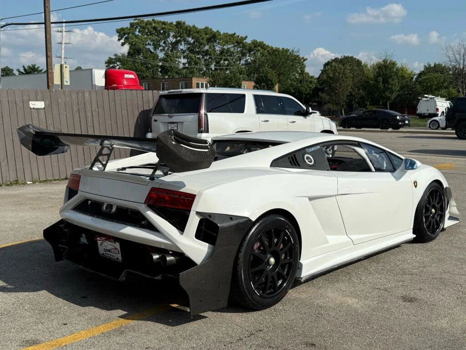 2013 Lamborghini Gallardo - Image 14 of 28