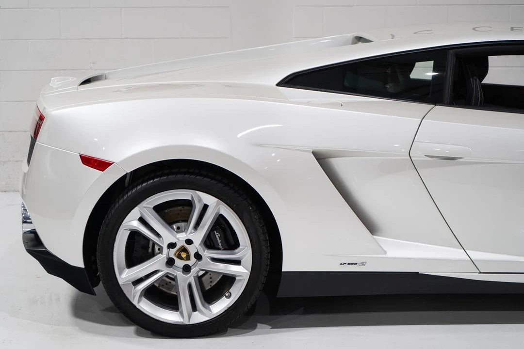 2013 Lamborghini Gallardo - Image 20 of 21
