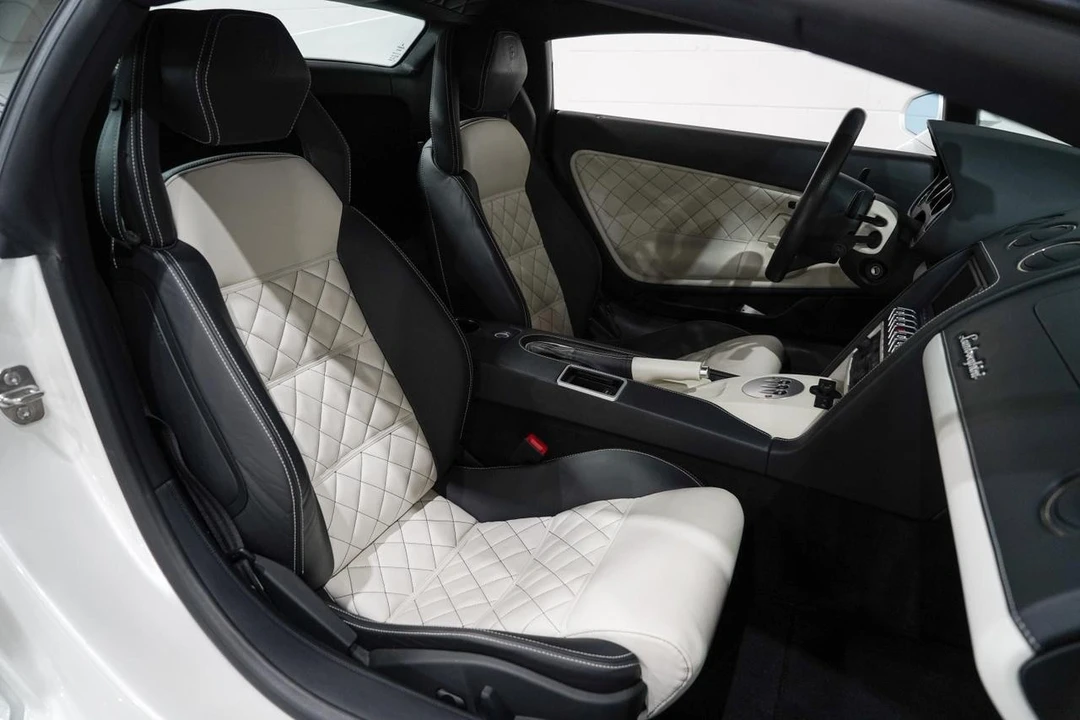 2013 Lamborghini Gallardo - Image 15 of 21
