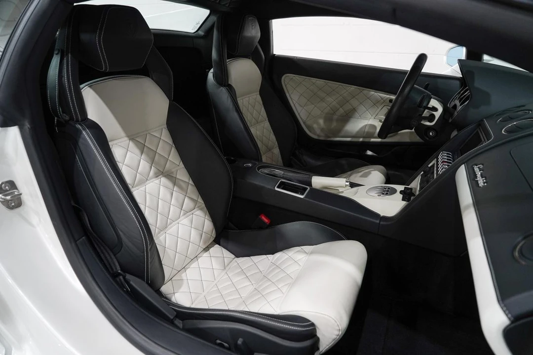 2013 Lamborghini Gallardo - Image 15 of 21