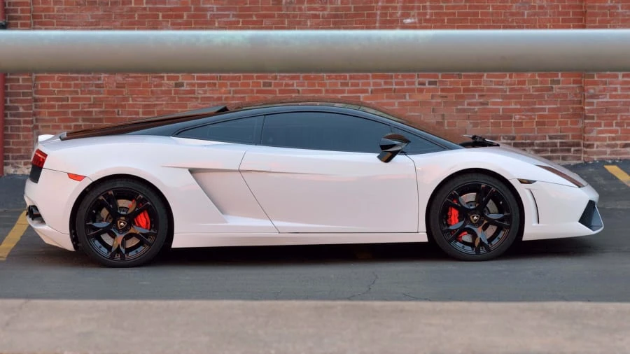 2013 Lamborghini Gallardo - Image 2 of 31