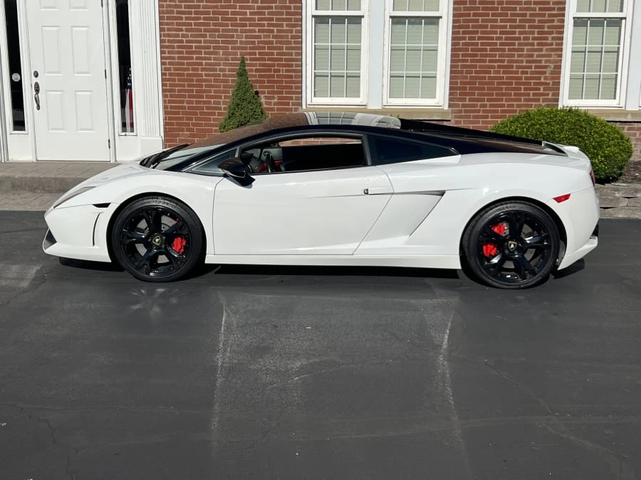 2013 Lamborghini Gallardo - Image 2 of 7