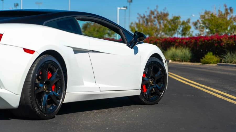 2013 Lamborghini Gallardo - Image 14 of 20