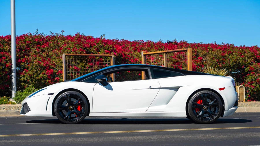 2013 Lamborghini Gallardo - Image 2 of 20
