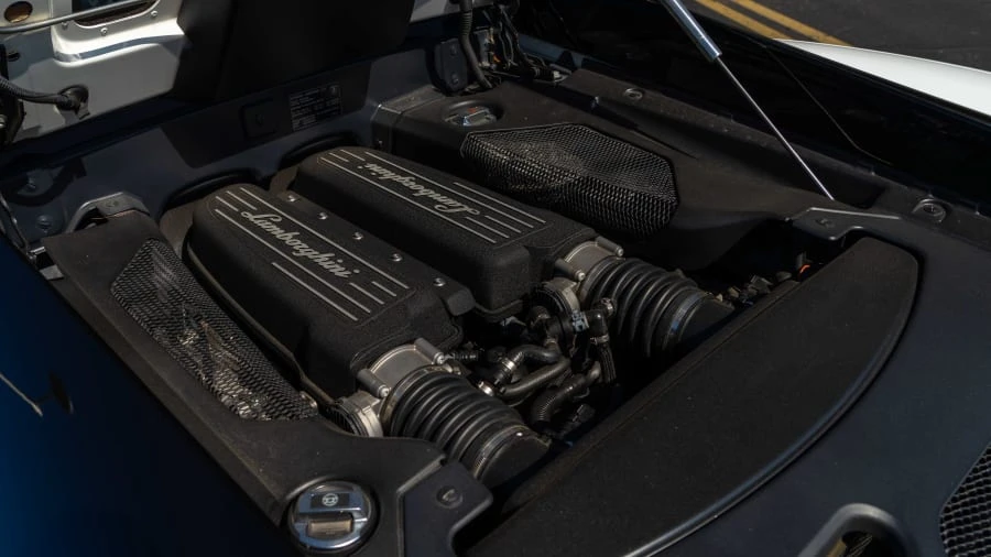 2013 Lamborghini Gallardo - Image 19 of 20