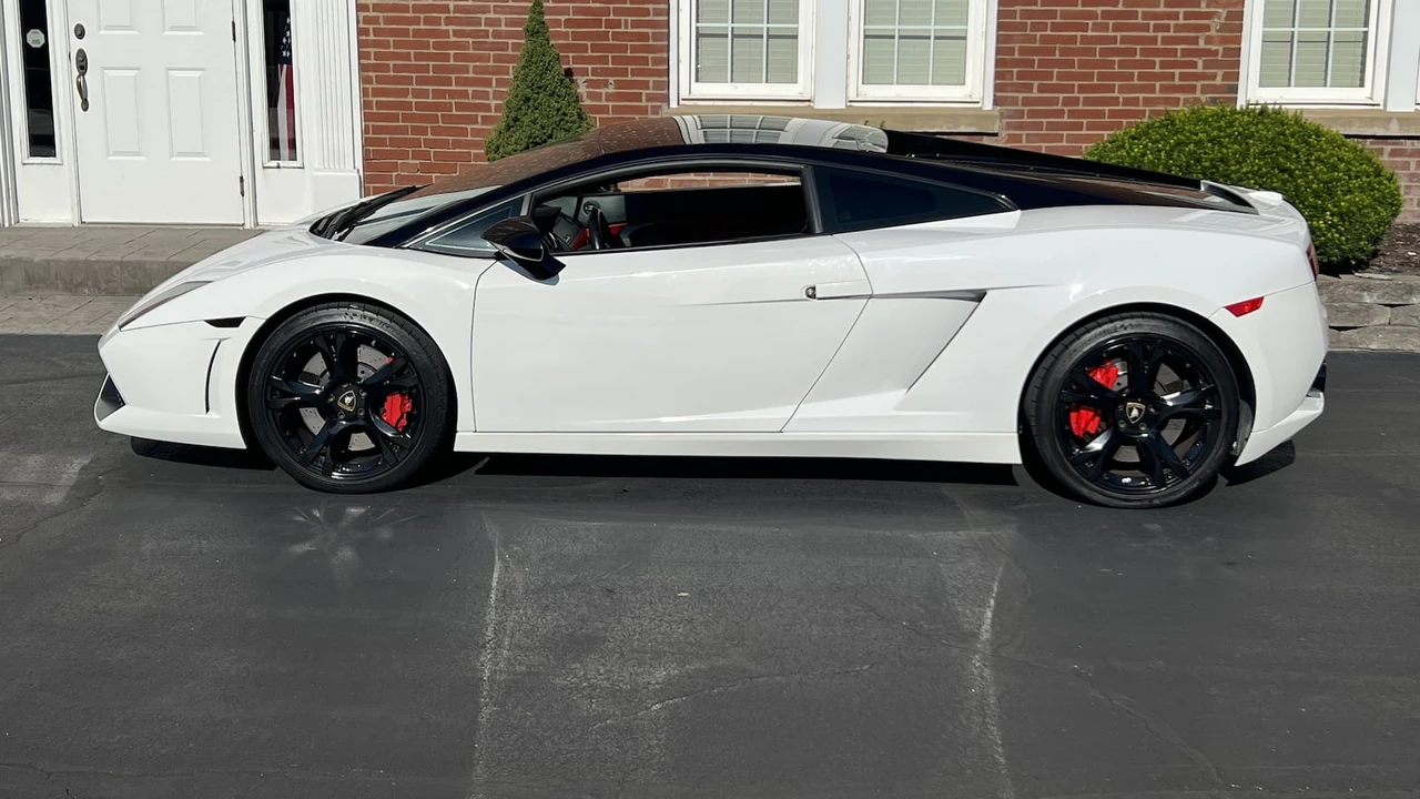 2013 Lamborghini Gallardo LP560-4 - Image 2 of 7