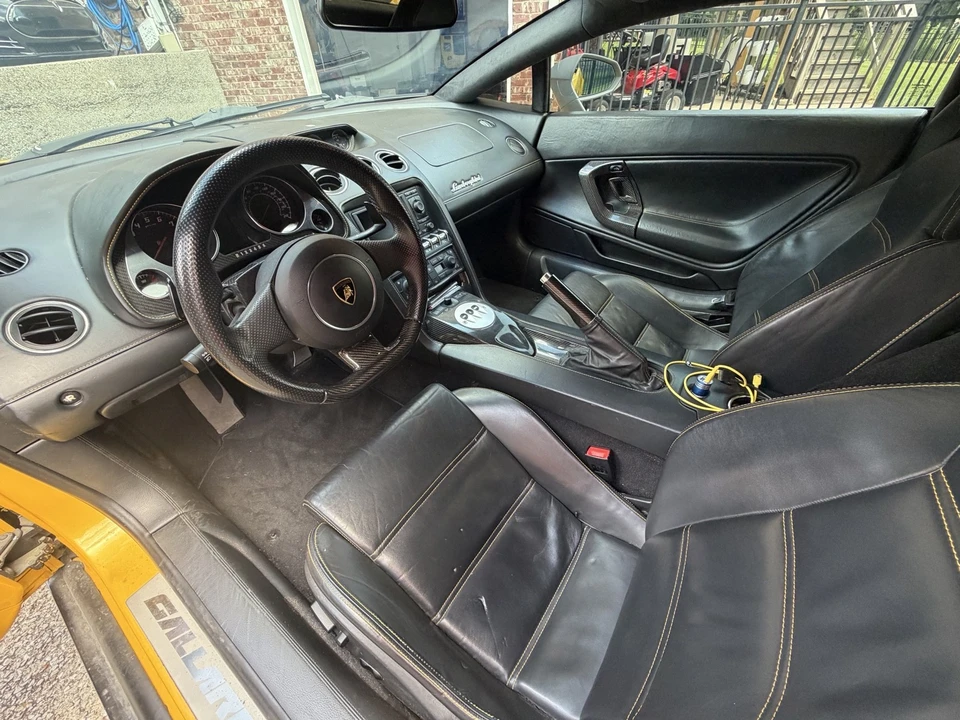 2013 Lamborghini Gallardo - Image 24 of 27
