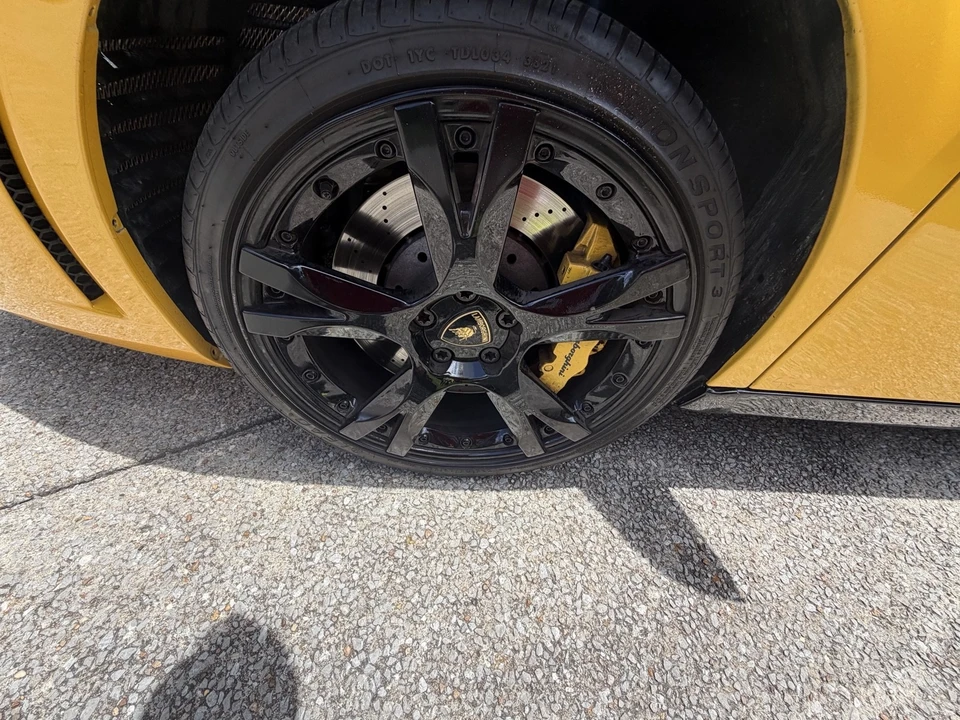 2013 Lamborghini Gallardo - Image 16 of 27