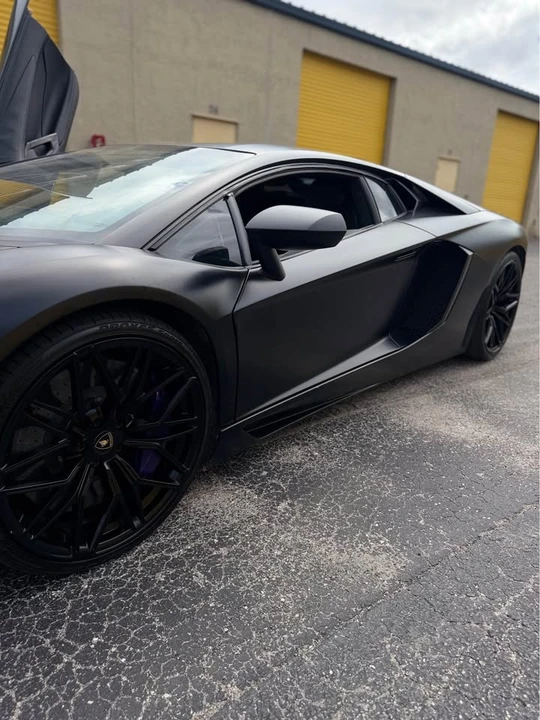 2013 Lamborghini Aventador LP700-4 - Image 13 of 16
