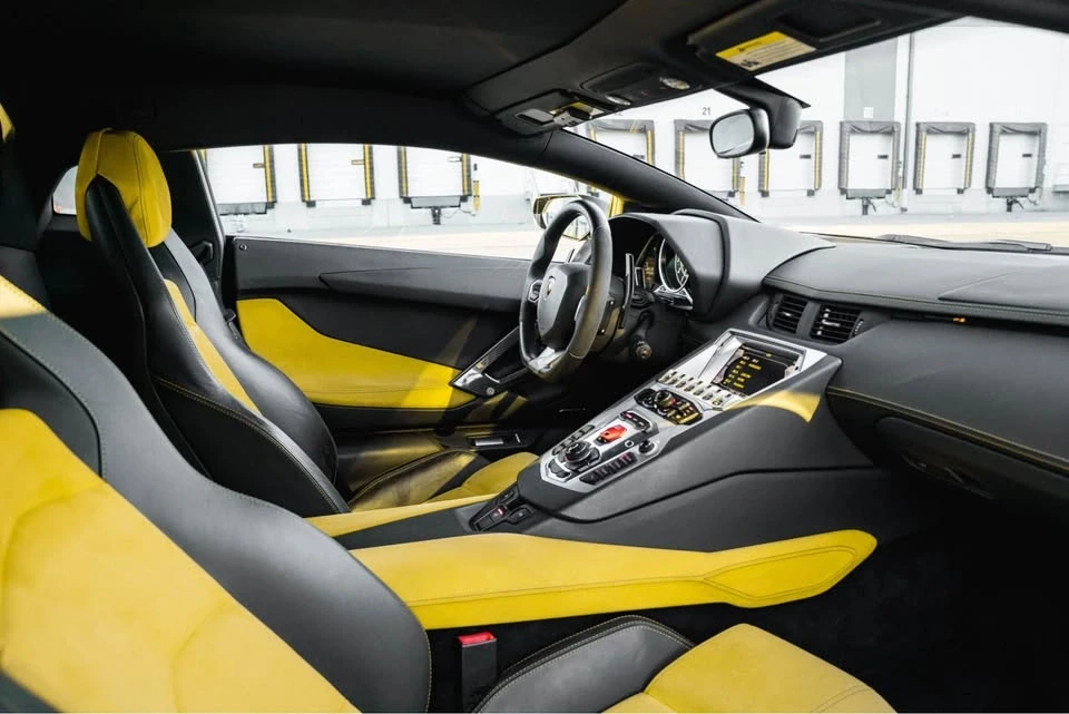 2013 Lamborghini Aventador LP700-4 - Image 11 of 13