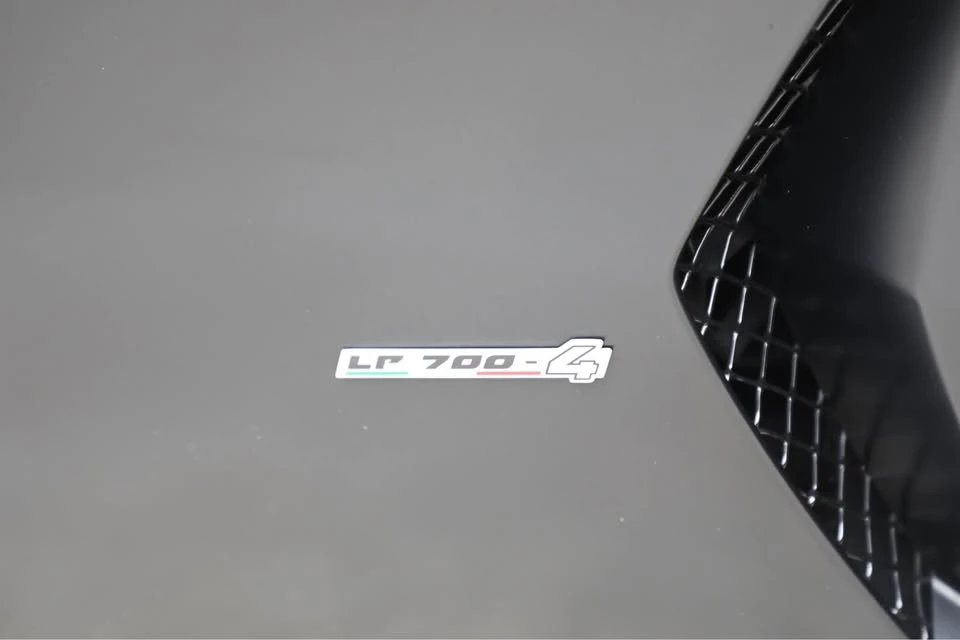 2013 Lamborghini Aventador LP700-4 - Image 12 of 20
