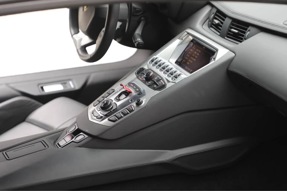 2013 Lamborghini Aventador LP700-4 - Image 6 of 20