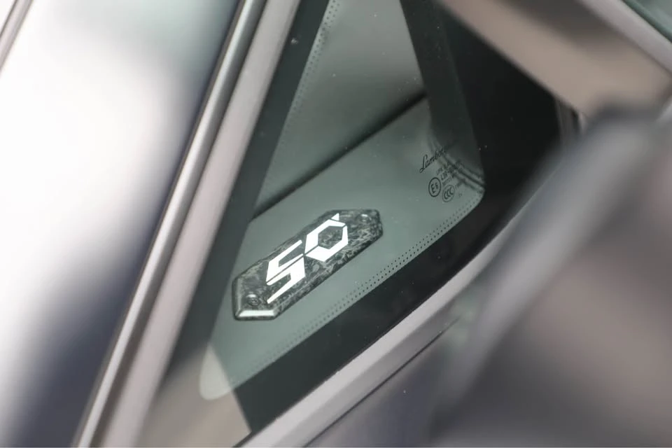 2013 Lamborghini Aventador LP700-4 - Image 9 of 20