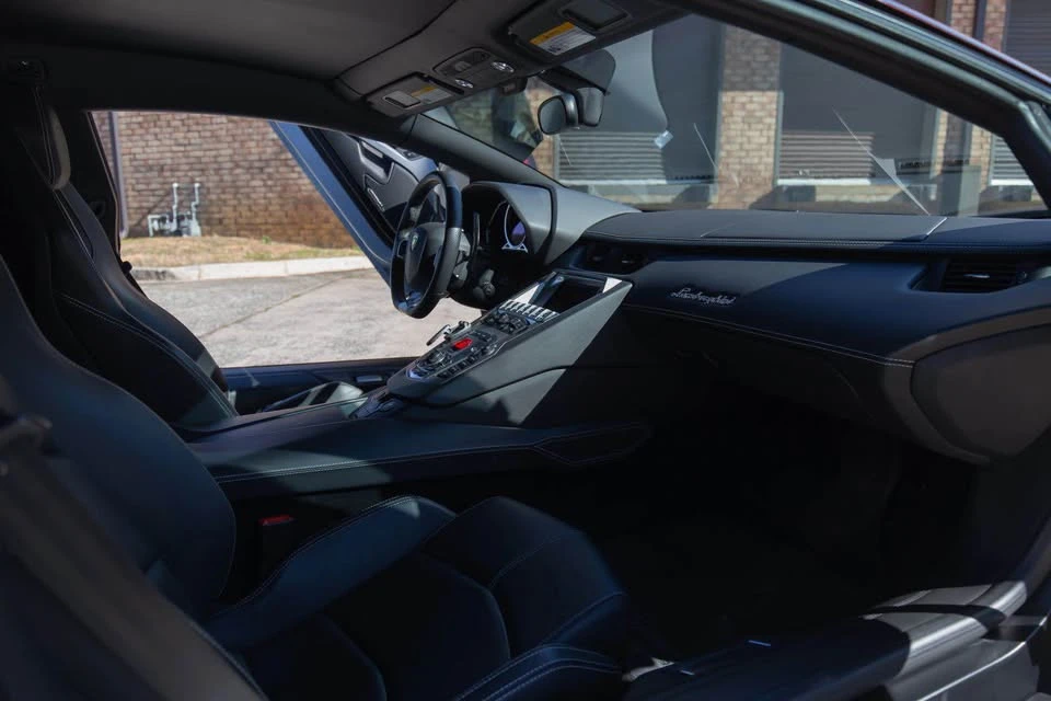 2013 Lamborghini Aventador LP700-4 - Image 11 of 20