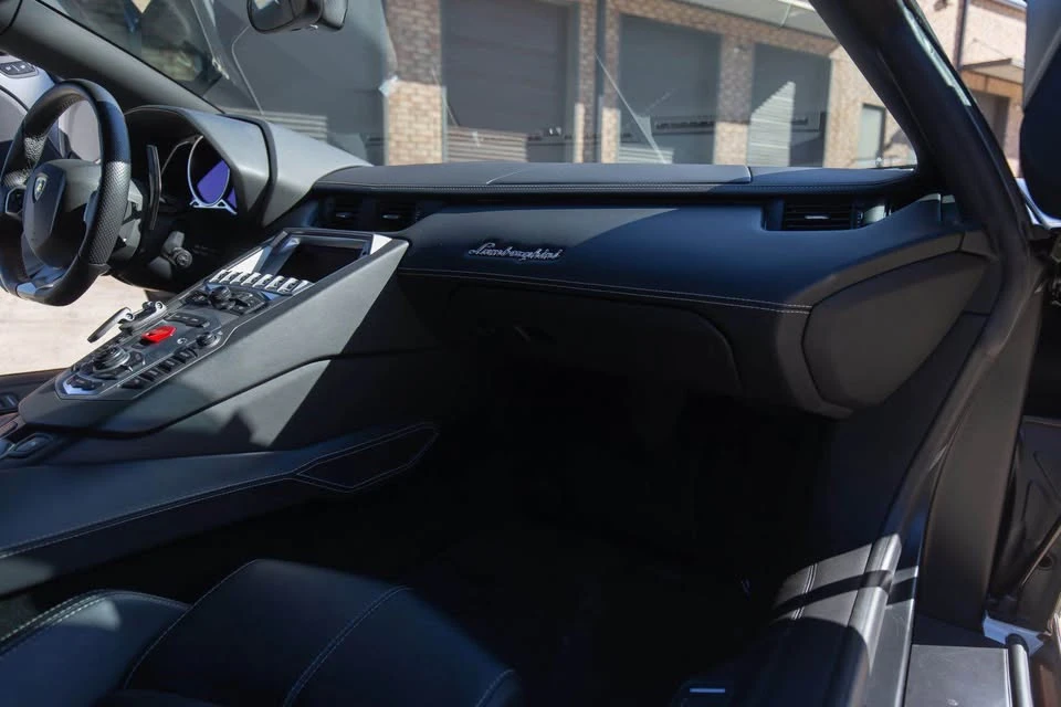 2013 Lamborghini Aventador LP700-4 - Image 17 of 20