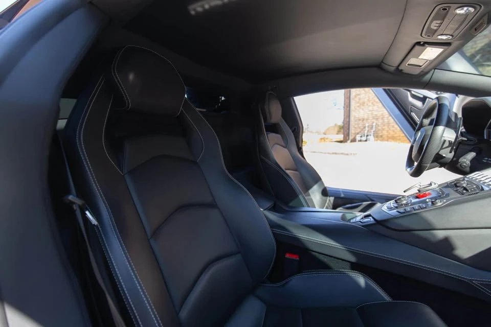 2013 Lamborghini Aventador LP700-4 - Image 12 of 14