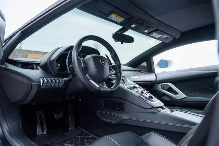 2013 Lamborghini Aventador LP700-4 - Image 6 of 9
