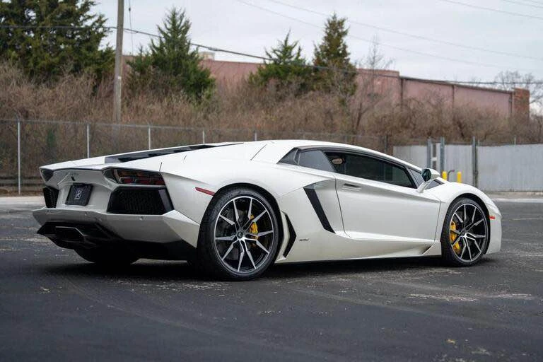 2013 Lamborghini Aventador LP700-4 - Image 4 of 9