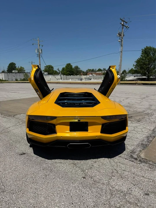 2013 Lamborghini Aventador LP700-4 - Image 5 of 14