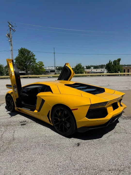 2013 Lamborghini Aventador LP700-4 - Image 4 of 14