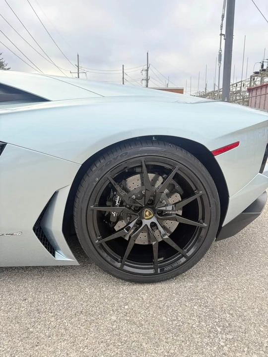 2013 Lamborghini Aventador LP700-4 - Image 7 of 12