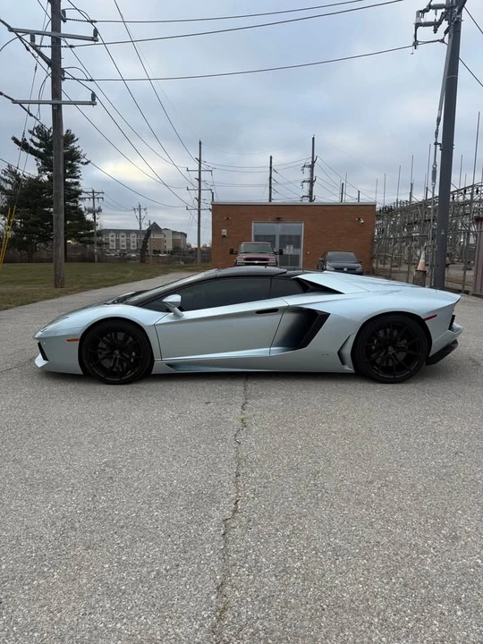 2013 Lamborghini Aventador LP700-4 - Image 6 of 12